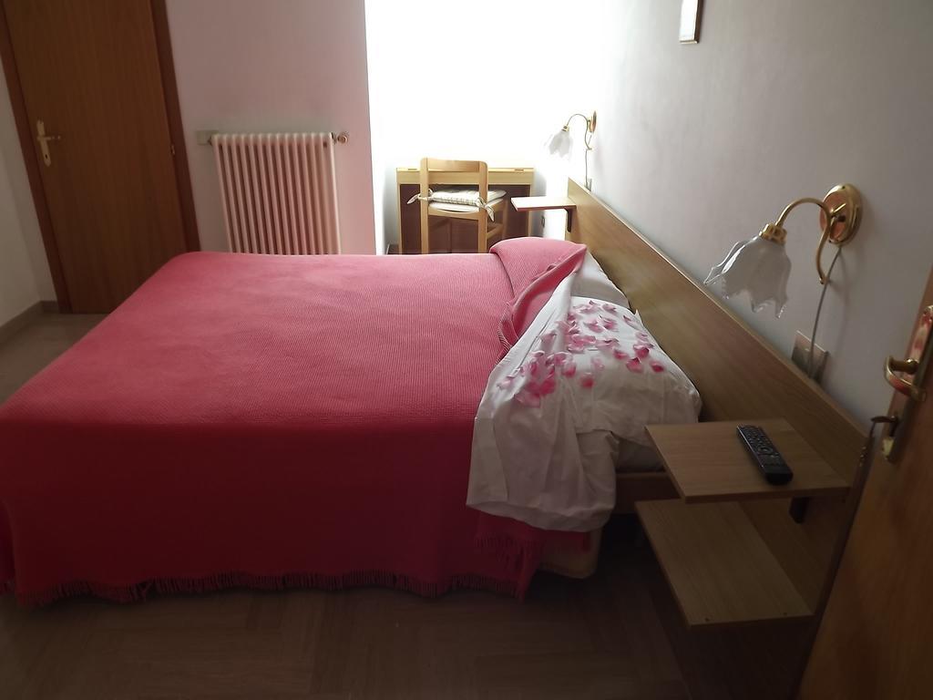 Affittacamere Via Carducci Gubbio Zewnętrze zdjęcie